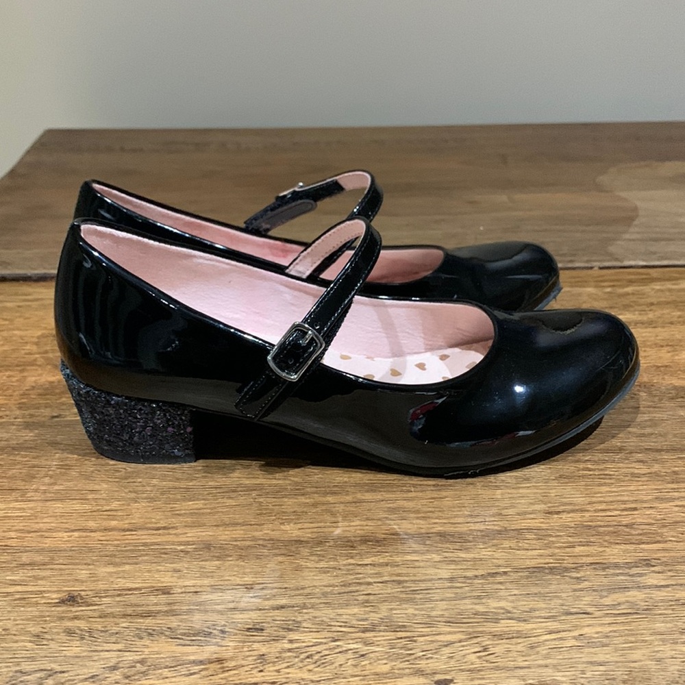 SO memory foam black Mary Jane shoes
